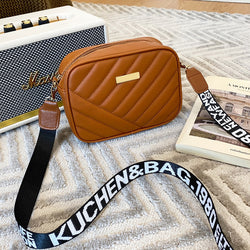 New Arrival Fashion Women&#39;s Small Crossbody Bag PU Leather Messenger Bag Zipper Handbag Purse Summer Travel Bag for Female